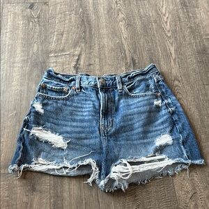 American Eagle the boyfriend short size 4